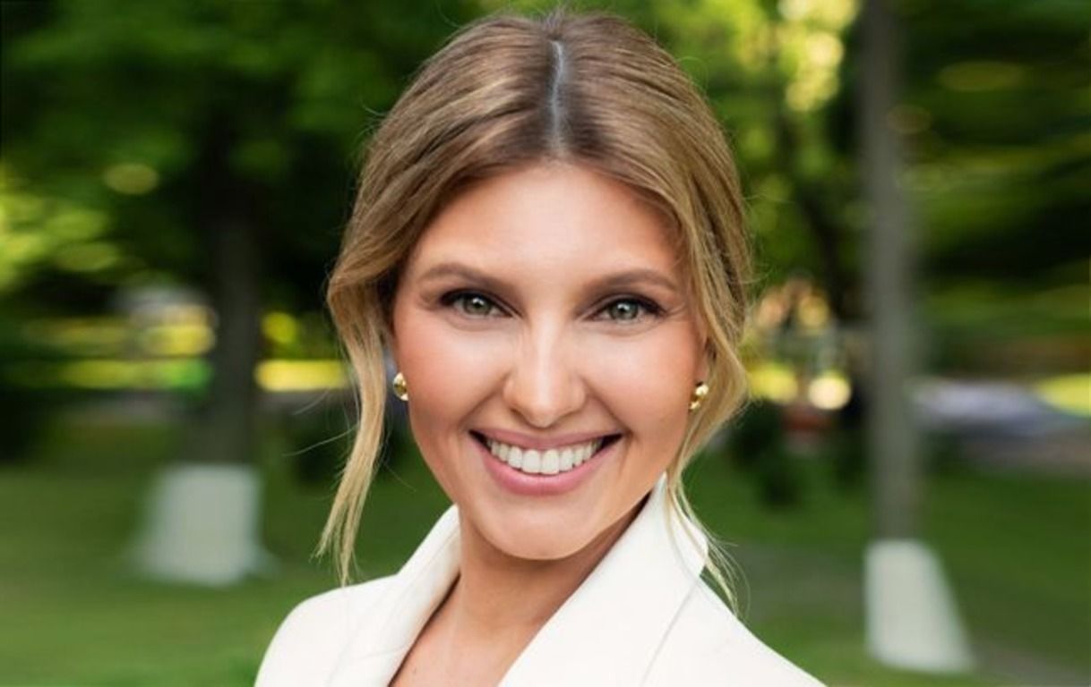 Зеленська з'явилася на обкладинці українського Vogue