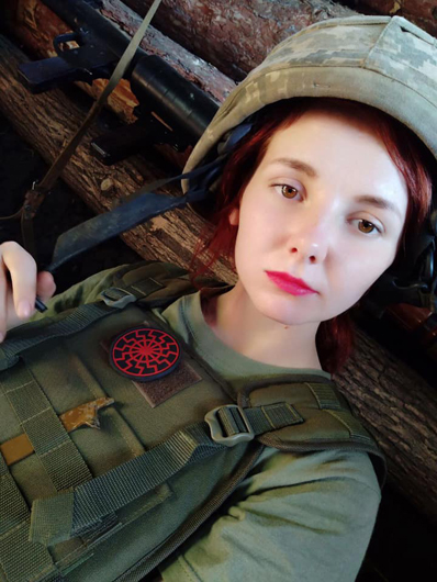 Після школи пішла на війну: зворушлива історія юної захисниці України з Луганська