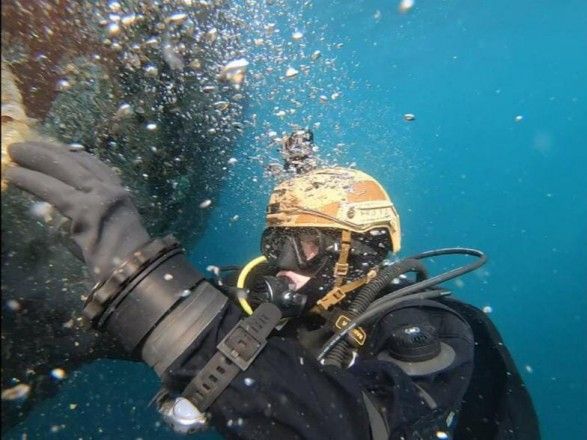 Водолази перевірили повернені Росією українські кораблі на наявність вибухівки