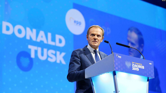 Туска майже одноголосно обрали головою Європейської народної партії