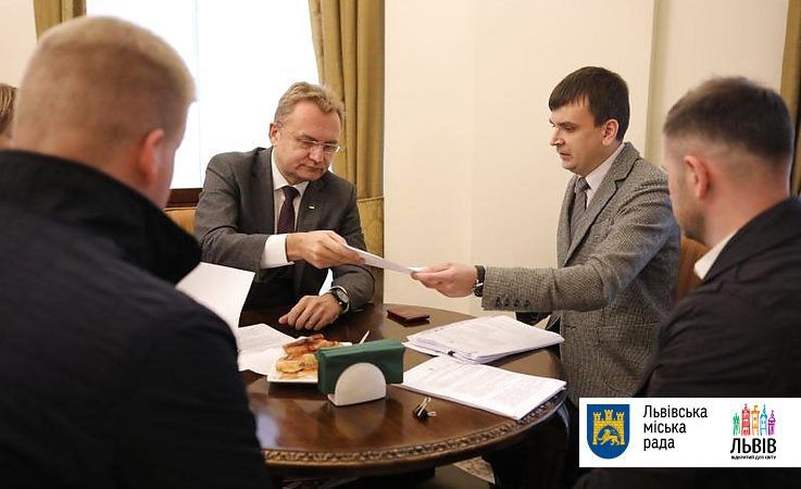 САП підтверджує вручення підозри меру Львова Садовому і просить 50 млн гривень застави