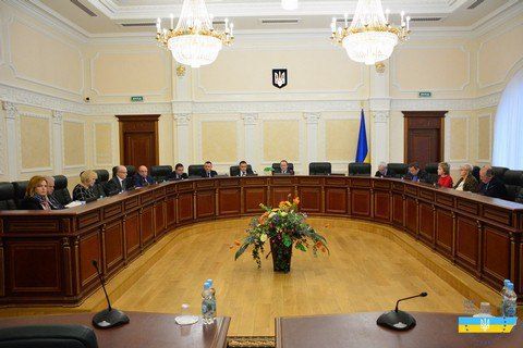 Вища рада правосуддя звинуватила Рябошапку в дискредитації судової влади