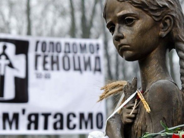 У Канаді вимагають звільнити викладача через заперечення Голодомору