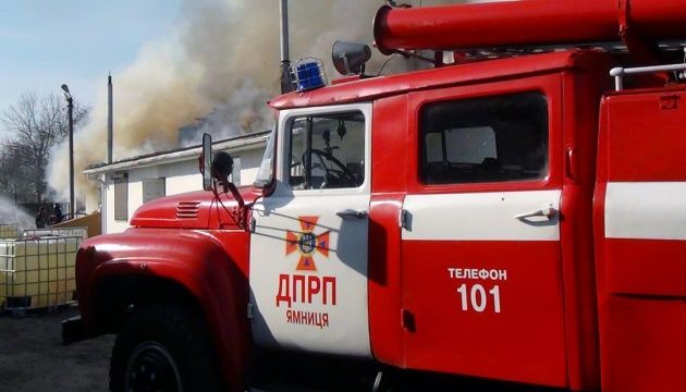 У криворізькому ліцеї - пожежа, евакуювали понад 800 учнів