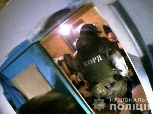 На Вінниччині затримали подружню пару за незаконне утримання 7 осіб у трудовому рабстві