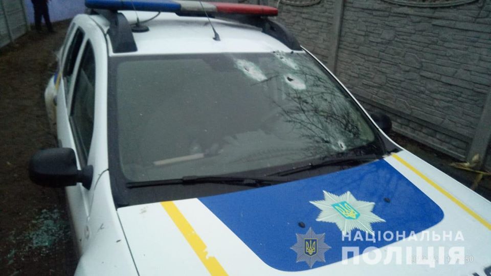 На Київщині обстріляли машину патрульної поліції