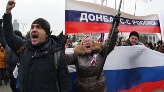 Кремль видає «підйомні» і заселяє росіян у залишені українцями квартири на окупованій Донеччині