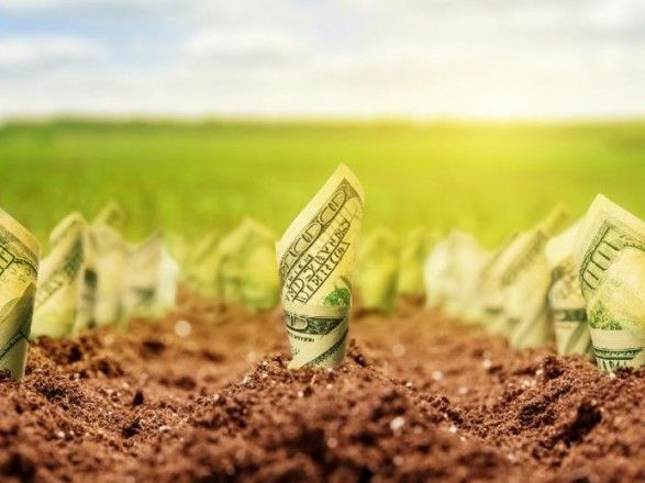 Зеленський запропонував продавати в одні руки до 10 гектарів землі