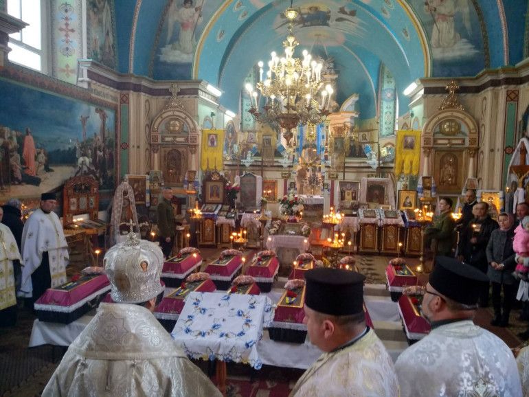 У Шумську перепоховали 14 вояків УПА