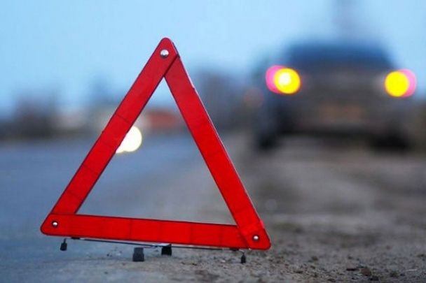 У Києві п’яний водій потрапив у ДТП та ліг спати неподалік від місця події