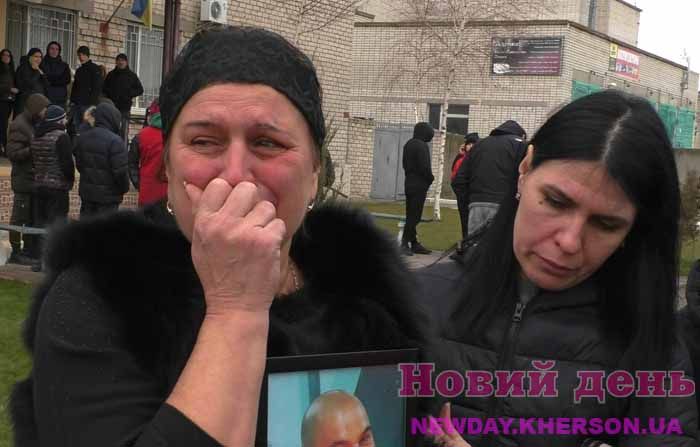 В Каховці знову протестують під управлінням поліції (Відео)