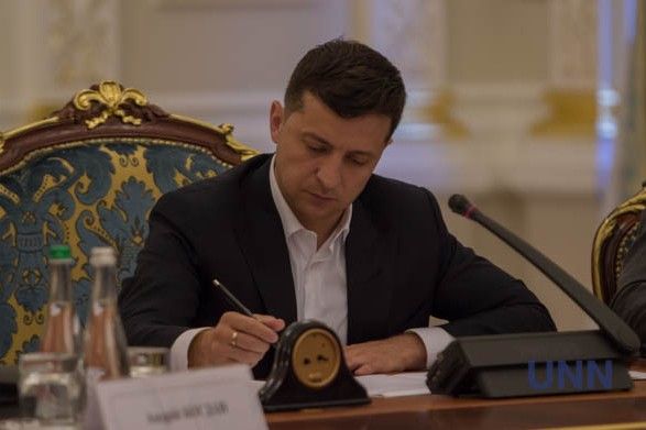 Зеленський підписав закон про покарання за кнопкодавство