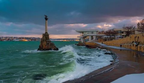 Севастополю вирішили зберегти статус до деокупації Криму