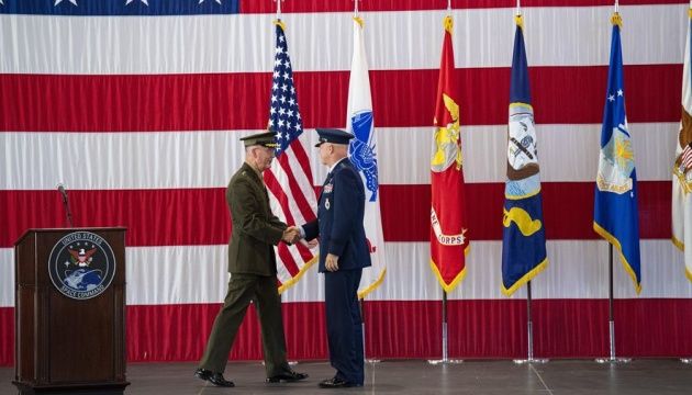 У США склав присягу перший командувач Космічних сил