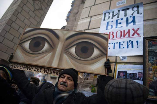 Дев'ята бієнале: у Києві показують понад 300 картин патріотичної тематики