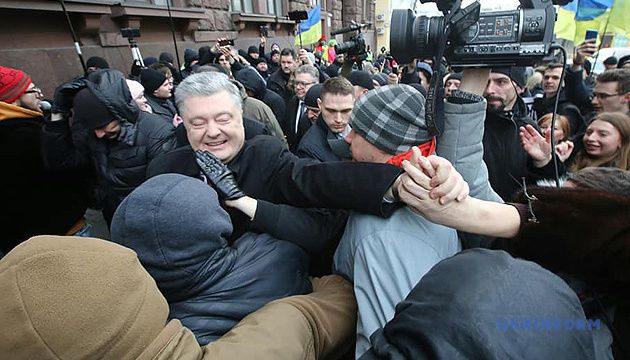 Порошенко прийшов на допит у ДБР
