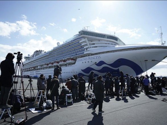 Українець на круїзному лайнері Diamond Princess заразився китайським коронавірусом