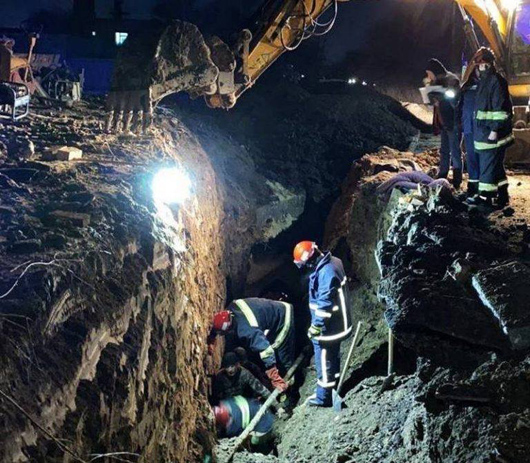 У Тернополі під час копання траншеї загинули двоє робітників «Спецбудмонтажу»