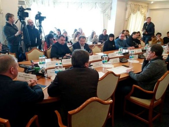 У справі щодо «прослушок Гончарука» обшуки проводилися у представників Кабміну – СБУ