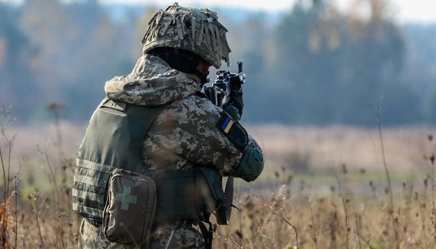 На Донбасі окупанти били із мінометів по Оріховому