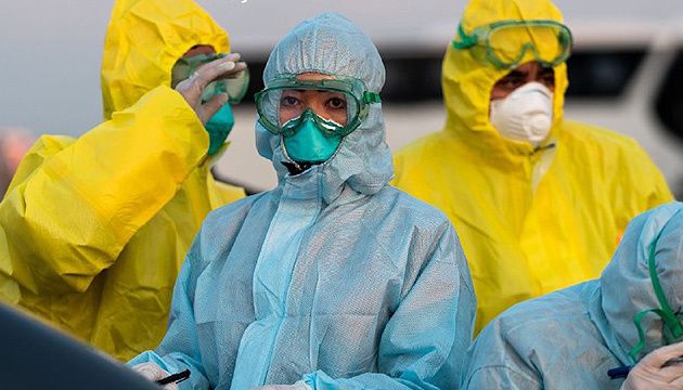 За добу в Китаї від коронавірусу загинули 97 осіб, у світі — вже 1115 смертей