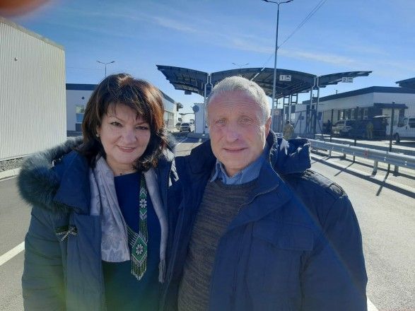 Політв'язень, журналіст Семена повернувся до материкової України