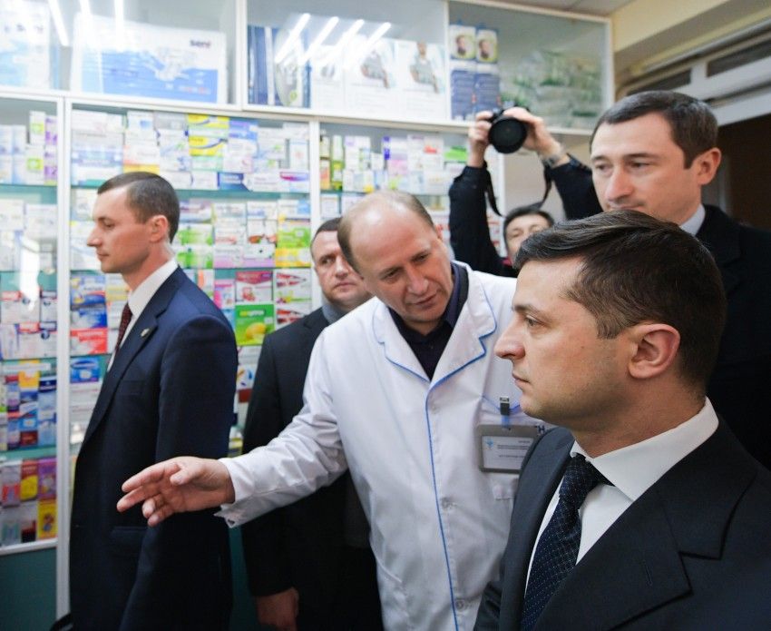 Зеленський збере відомих лікарів, щоб оцінити медреформу