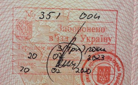 В Україну не пустили трьох пропагандистів із Росії, відео