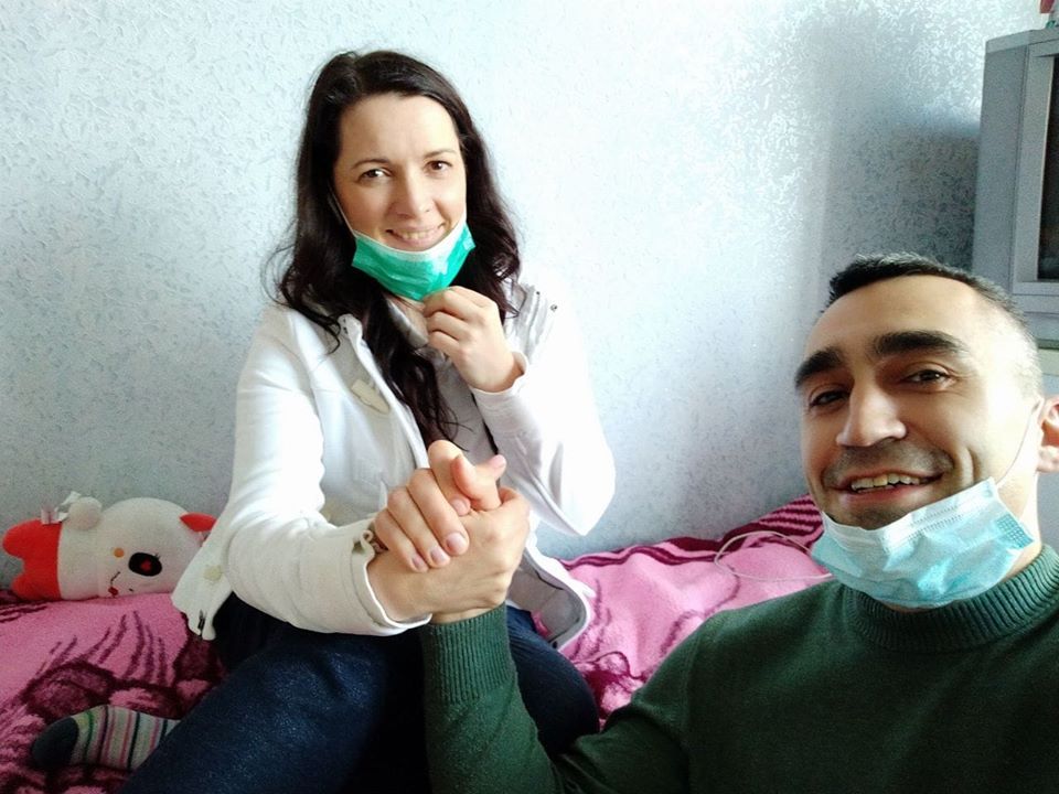 Міністр Скалецька не контактує з евакуйованими у Нових Санжарах