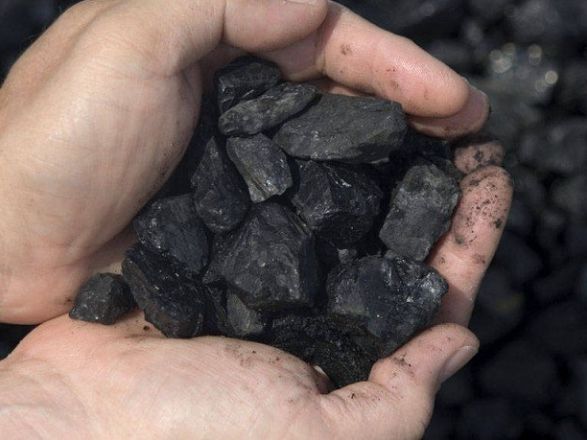 Зеленський доручив Мінекоенерго обмежити імпорт вугілля та електроенергії