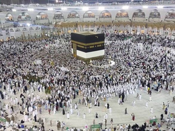 Саудівська Аравія заборонить паломництво до святинь Медини та Мекки через коронавірус