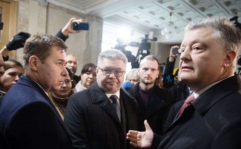 Порошенко обіцяє добровільно прийти на допит у ДБР
