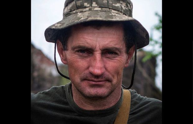 На Луганщині від кулі снайпера загинув головний сержант взводу 93 омбр Володимир Федченко
