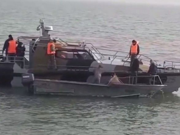 Рибалки, затримані росіянами в Азовському морі, повернулися в Україну, відео