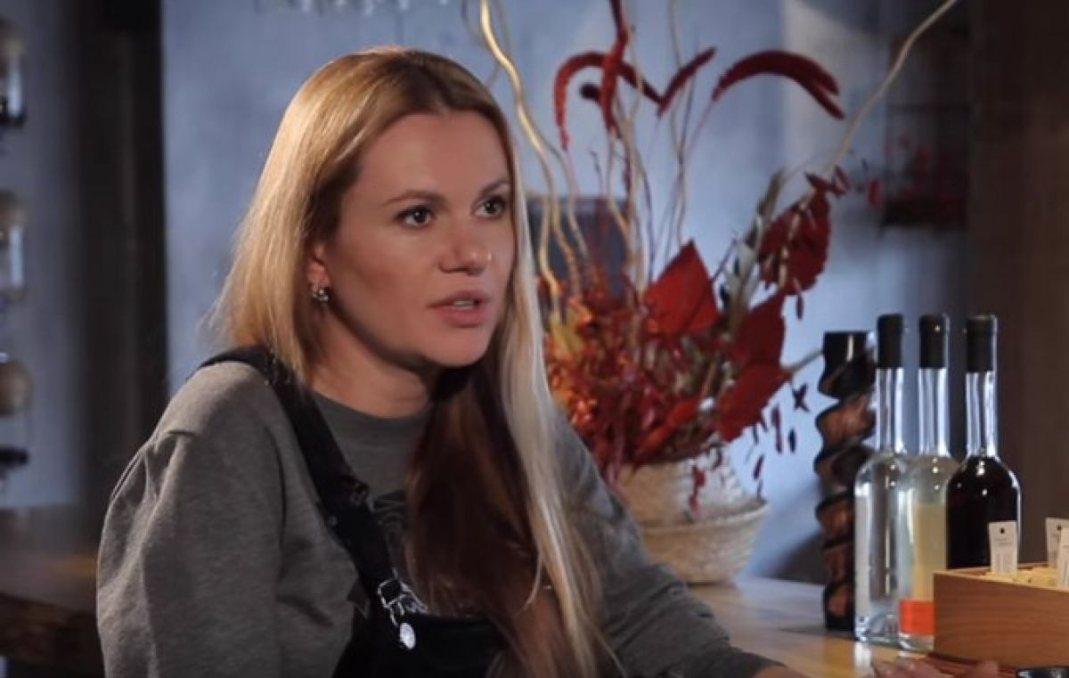 Анна Скороход розповіла про зарплати в конвертах для «Слуг народу»