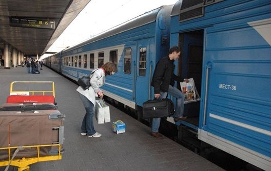 «Укрзалізниця» суттєво підвищить ціни на пасажирські потяги