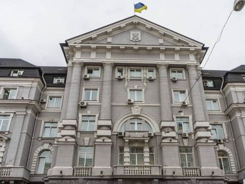 Раніше судимому священику оголосили про підозру за збут зброї на Рівненщині