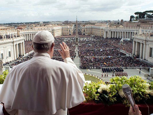 Ватикан відпустив хворим коронавірусом і лікарям всі гріхи