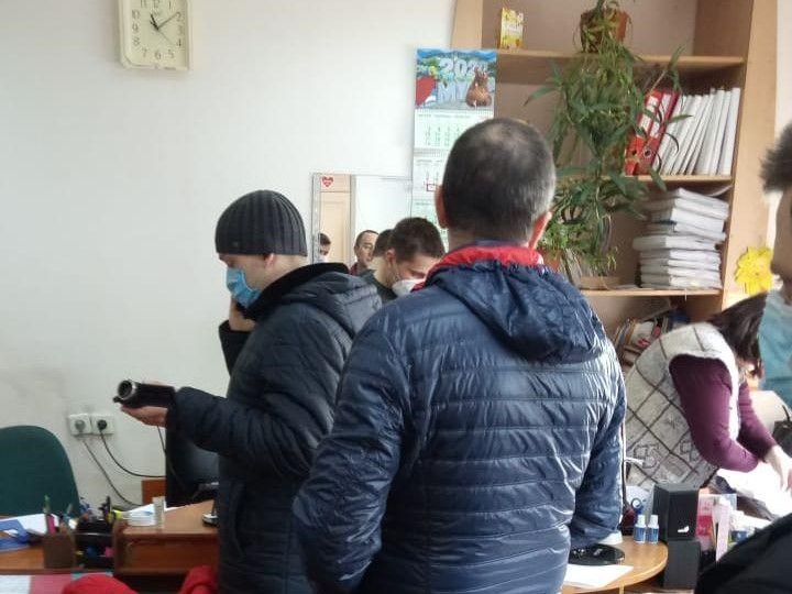 В Миколаївській ОДА проходять обшуки