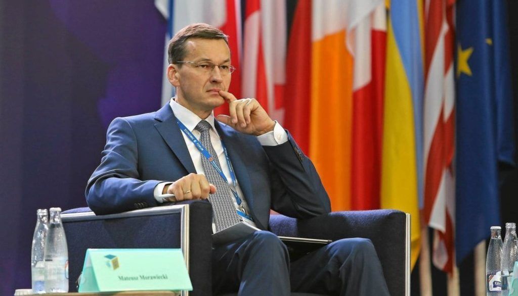 Прем'єр Польщі планує полетіти до Смоленська у річницю Катинського злочину