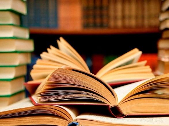 Що почитати на карантині: література для дорослих та дітей