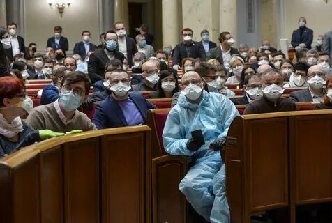 Депутати внесли 6 тисяч поправок до «антиколомойського» законопроєкту