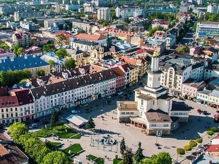 На Прикарпатті найбільше смертей від COVID-19: комісія МОЗ поїхала з перевіркою