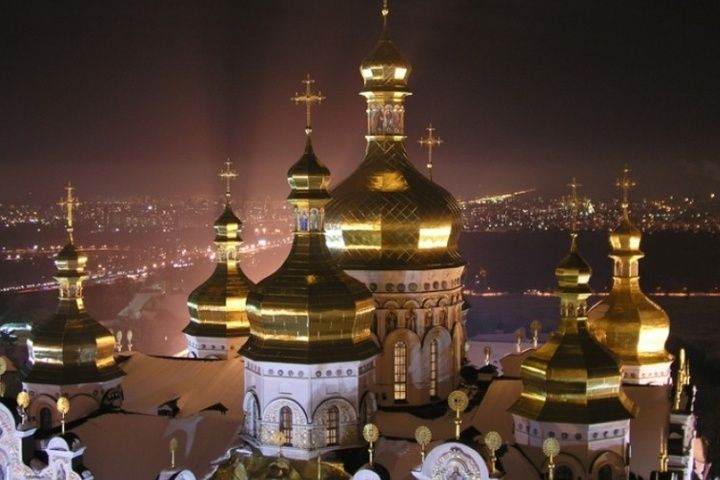 Великдень онлайн: програма трансляції богослужінь