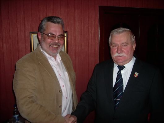 Лідери, що змінили світ: рецензія на збірку історико-політичних портретів Олекси Підлуцького
