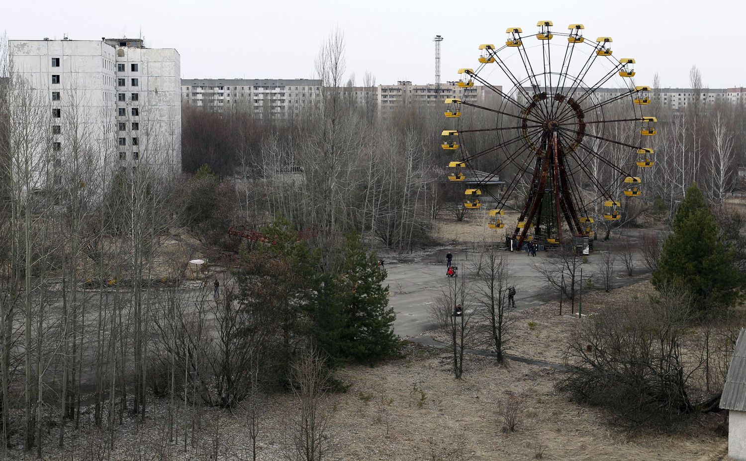 Молоде місто атомників Прип'ять стало "мертвим" після аварії на ЧАЕС, яку мешканці бачили з вікон своїх квартир.