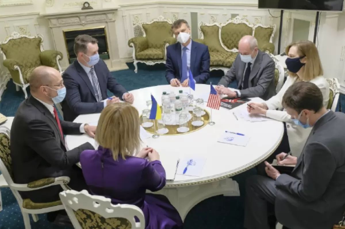 Уряд назвав умови для відправлення українських заробітчан в ЄС