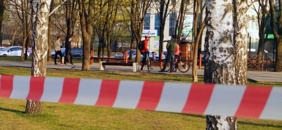 У Дніпрі пом’якшують карантин: працюватимуть кафе і СТО