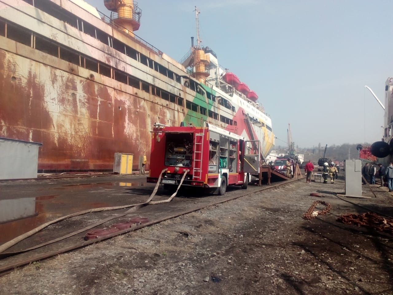 На Далекому Сході вибухнув газ на плавбазі «Всеволод Сибірцев»