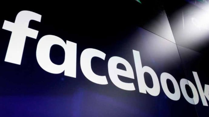 Facebook видалив майже 100 сторінок Росії